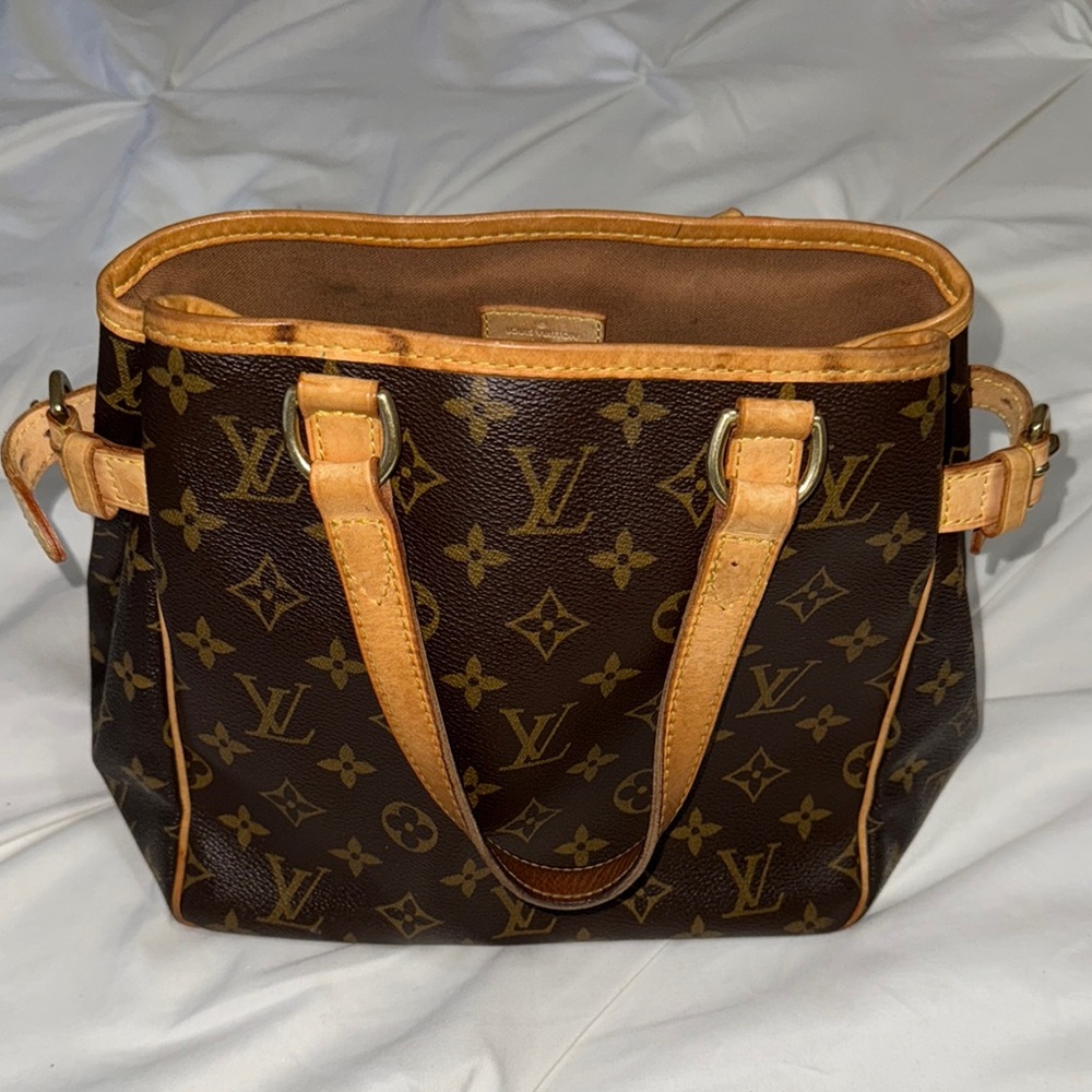 LOUIS VUITTON 
Monogram Batignolles Pm